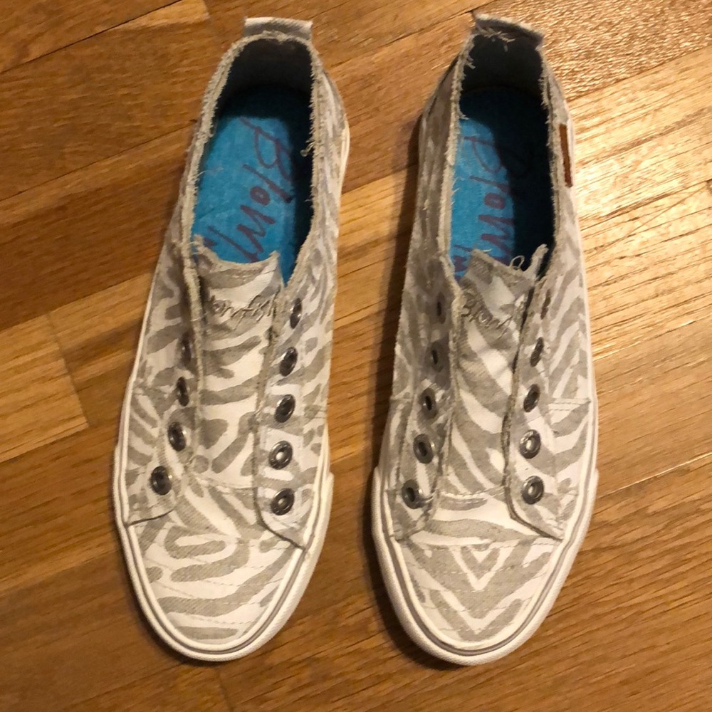 Blowfish Sneakers size 71/2 . Worn twice.